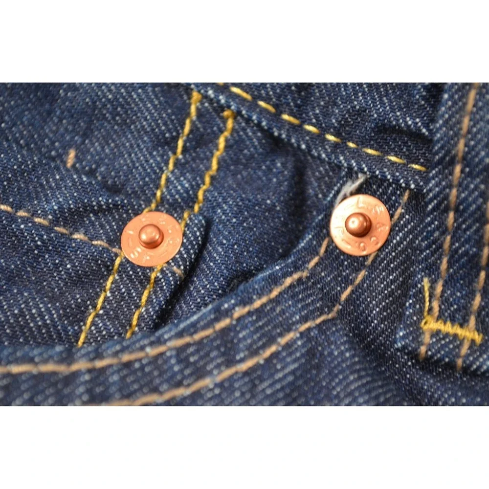 Levi's  505 Denim Blue Jeans Men's 33 x 32 (fits 32x31) Dark Wash Nwts Irregular